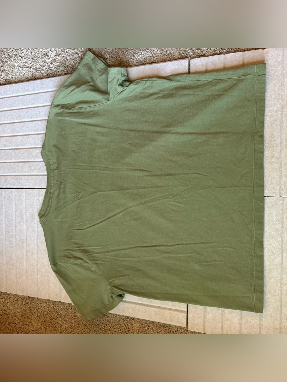 Everlane The Box Cut Tee in Essential Cotton - Sagebrush Size L - Picture 3 of 4